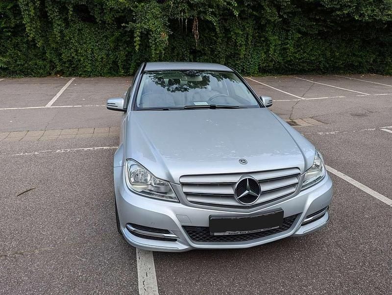 Silber Gebraucht 2013 Mercedes C180 Limousine | 9.500 € (Guter Preis) - Bild 1/4
