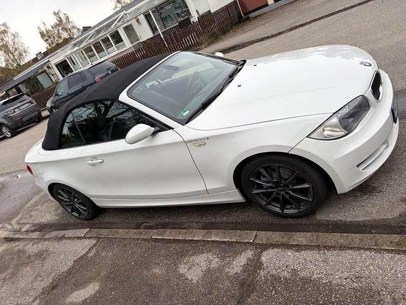 Gebraucht BMW 120 Cabriolet 170 PS (125 kW) 2008 Weiß Cabrio