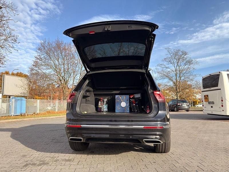 Gebraucht VW Tiguan Highline 220 PS (161 kW) 2017 Schwarz SUV
