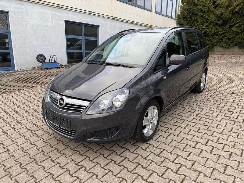 Gebraucht Opel Zafira Family 120 PS (88 kW) 2014 Grau Van / Kleinbus