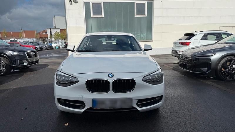 Usata BMW 120 182 CV (133 kW) 2012 Bianco Utilitaria