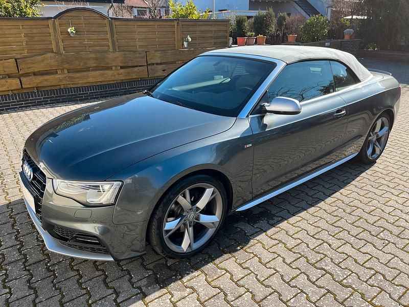 Gebraucht Audi A5 Cabriolet S-Line 170 PS (125 kW) 2016 Grau Cabrio
