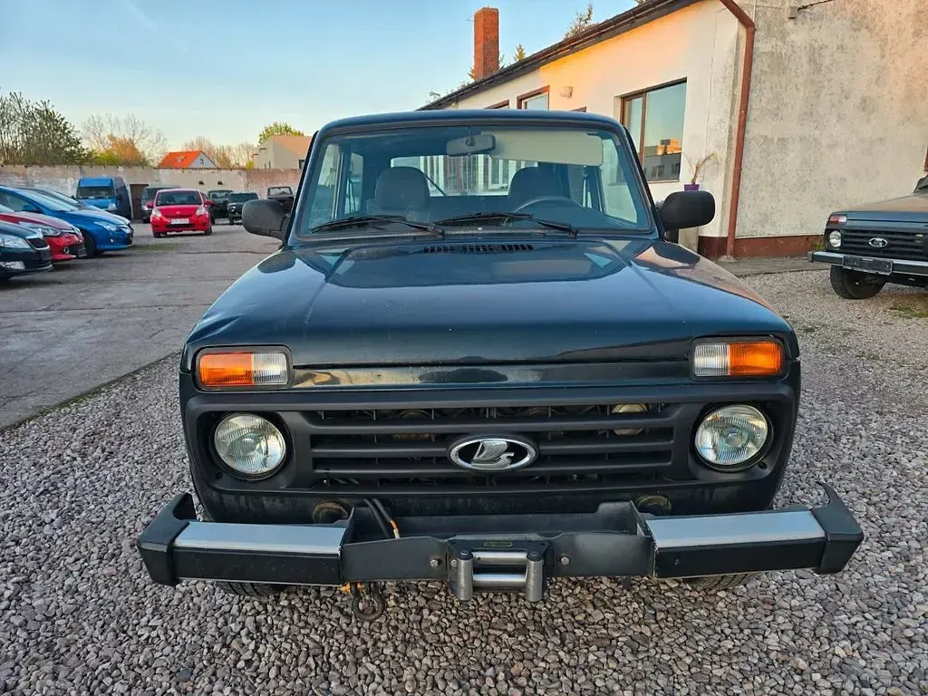 Gebraucht Lada Urban 83 PS (61 kW) 2018 Grün SUV