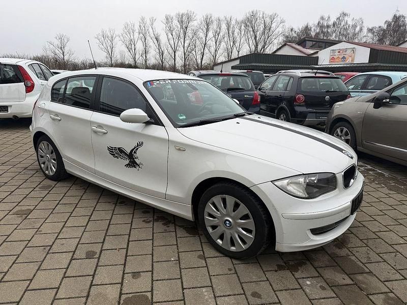 Gebraucht BMW 116 122 PS (89 kW) 2009 Weiß Kleinwagen
