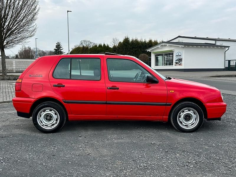 Gebraucht VW Golf III 75 PS (55 kW) 1996 Rot Kleinwagen