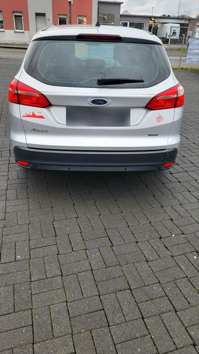 Usata Ford Focus 125 CV (91 kW) 2015 Grigio Station wagon