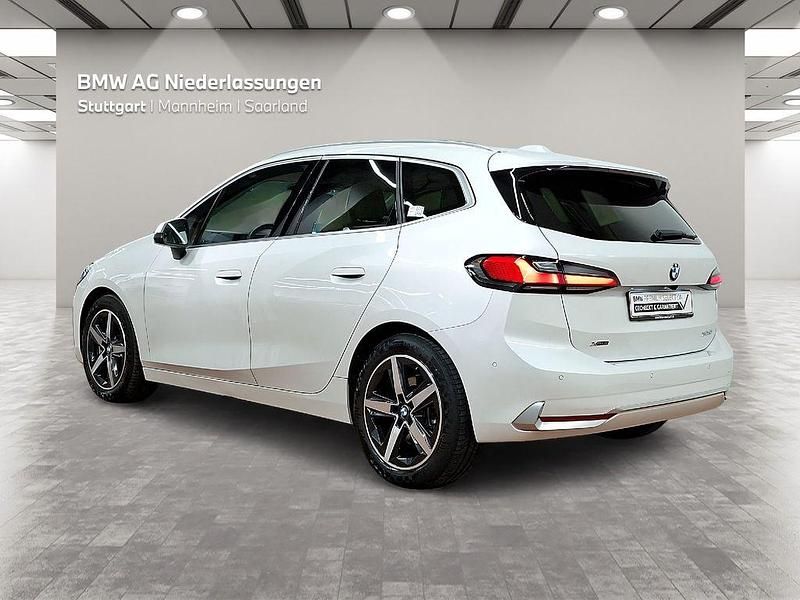 Gebraucht BMW 223 Active Tourer Performance 204 PS (150 kW) 2022 Weiß Van / Kleinbus