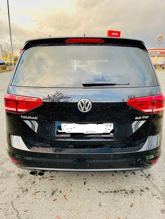 Gebraucht VW Touran Highline 150 PS (110 kW) 2015 Schwarz Van / Kleinbus