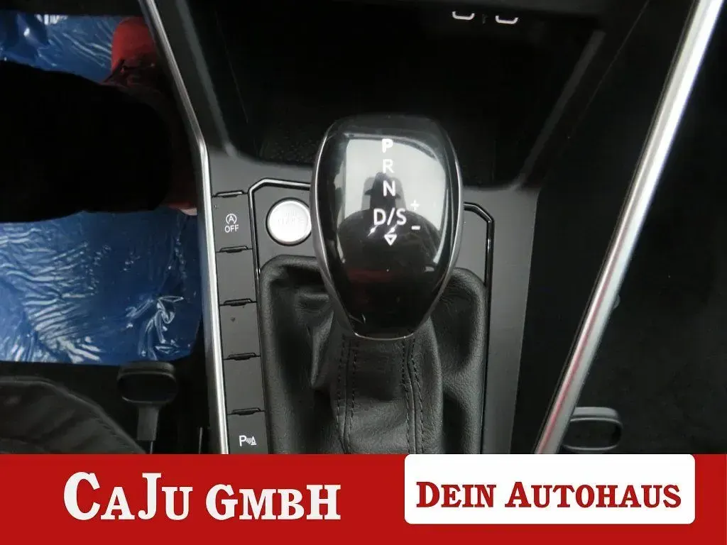 Neu VW Taigo 116 PS (85 kW) 2026 Grau SUV