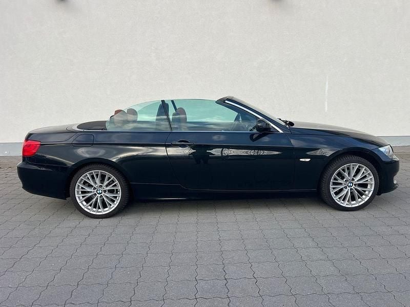 Gebraucht BMW 320 Cabriolet Performance 170 PS (125 kW) 2010 Schwarz Cabrio