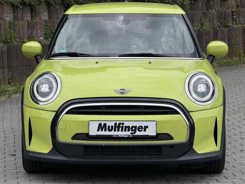 Gebraucht Mini Cooper Classic 136 PS (100 kW) 2022 Gelb Kleinwagen
