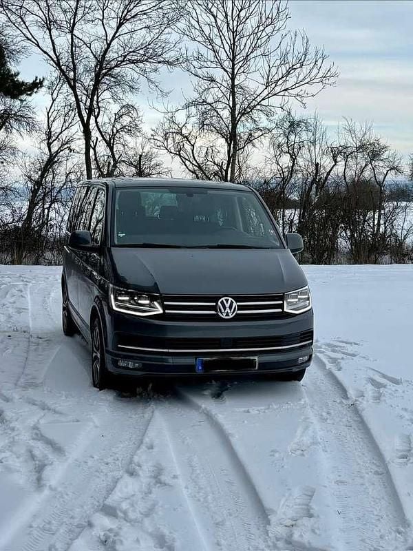 Gebraucht VW Multivan Highline 204 PS (150 kW) 2016 Grau Van