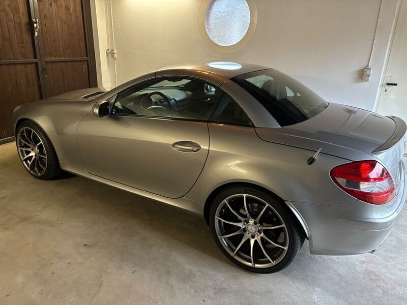 Grau Gebraucht 2007 Mercedes SLK350 Cabrio | 16.250 € (Teuer) - Bild 1/2