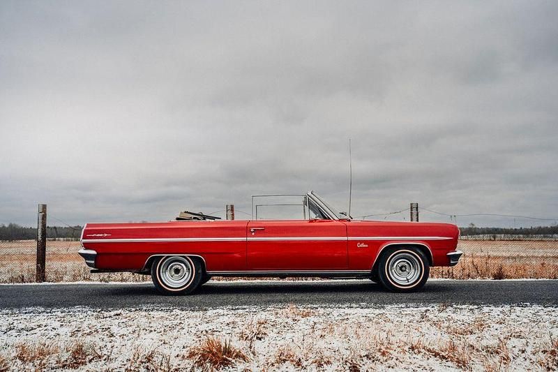 Gebraucht Oldsmobile Cutlass 188 PS (138 kW) 1963 Rot Cabrio
