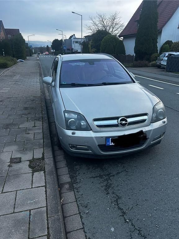 Gold Gebraucht 2004 Opel Signum Cosmo Kleinwagen | 1.700 € (Guter Preis) - Bild 1/4