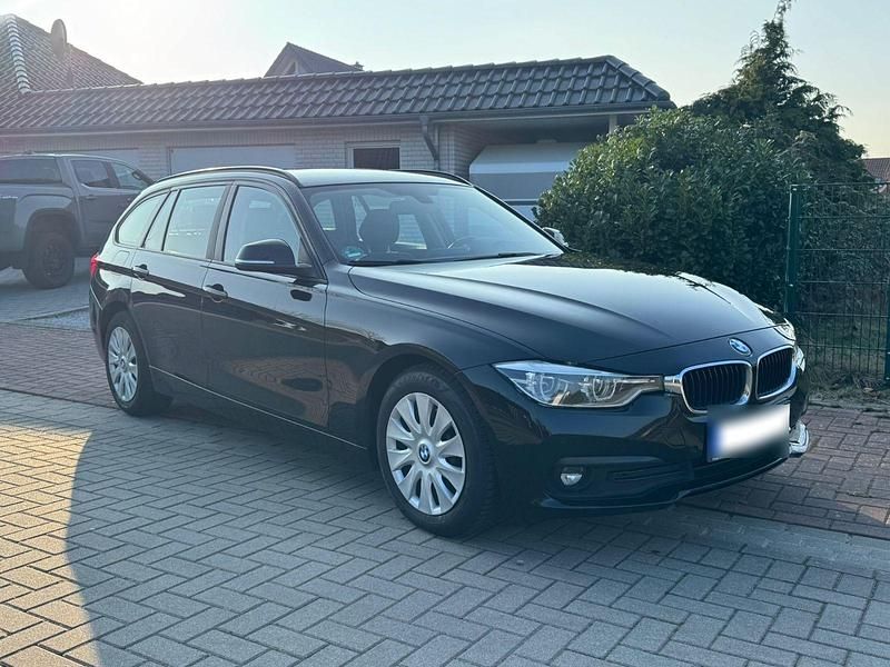 Gebraucht BMW 318 Advantage 150 PS (110 kW) 2018 Schwarz Kombi