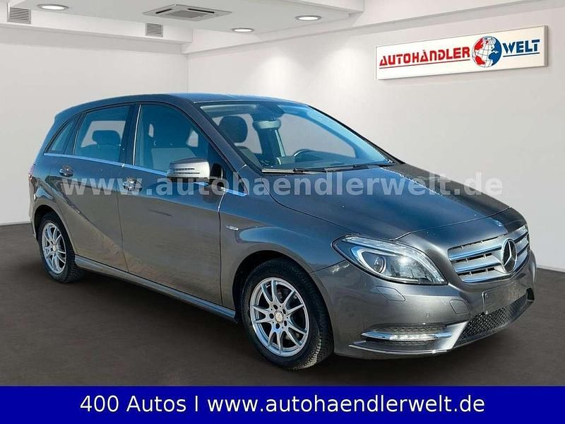 Second-hand Mercedes B200 156 CP (114 kW) 2012 Gri Monovolum