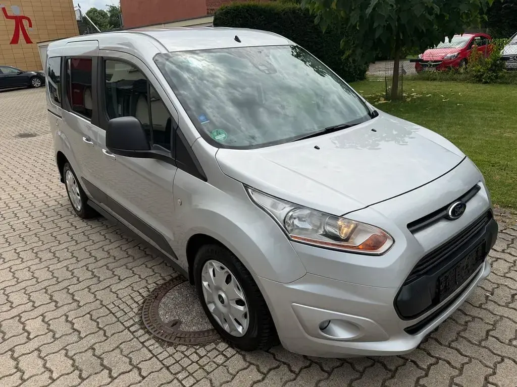 Gebraucht Ford Tourneo Connect Trend 101 PS (74 kW) 2015 Silber Van / Kleinbus