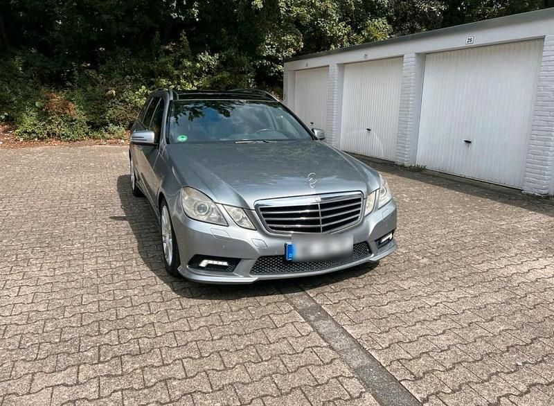 Silber Gebraucht 2009 Mercedes 350 Avantgarde Kombi | 8.000 € (Fairer Preis) - Bild 1/4