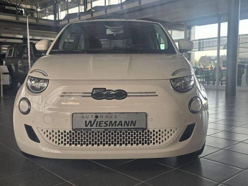 Gebraucht Fiat 500e Basis 69 kW (95 PS) 2023 Weiß Kleinwagen