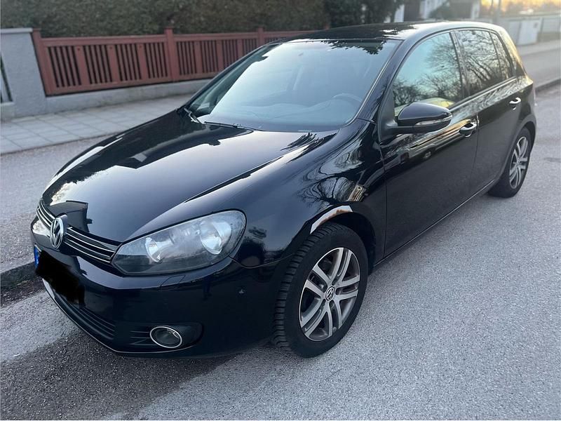 Gebraucht VW Golf VI 102 PS (75 kW) 2009 Schwarz Kleinwagen
