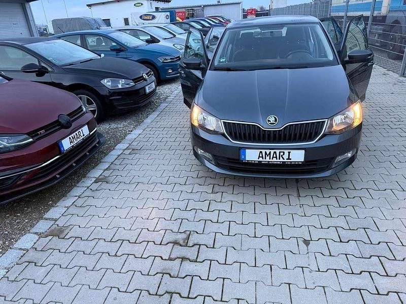 Gebraucht Skoda Fabia Ambition 75 PS (55 kW) 2015 Grau Kleinwagen