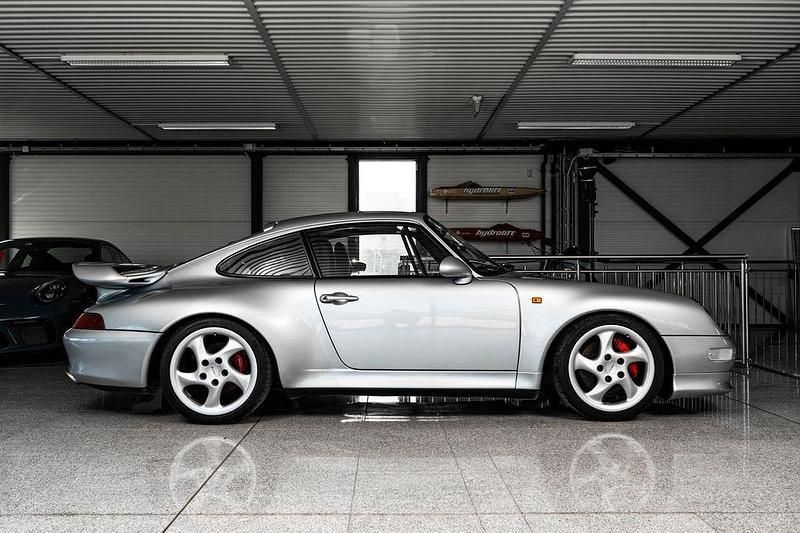 Gebraucht Porsche 911 Carrera 4 355 PS (261 kW) 1990 Silber