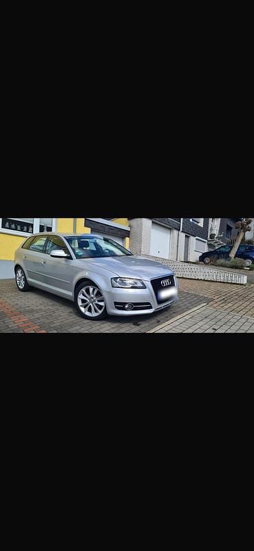 Gebraucht Audi A3 105 PS (77 kW) 2012 Silber Kleinwagen