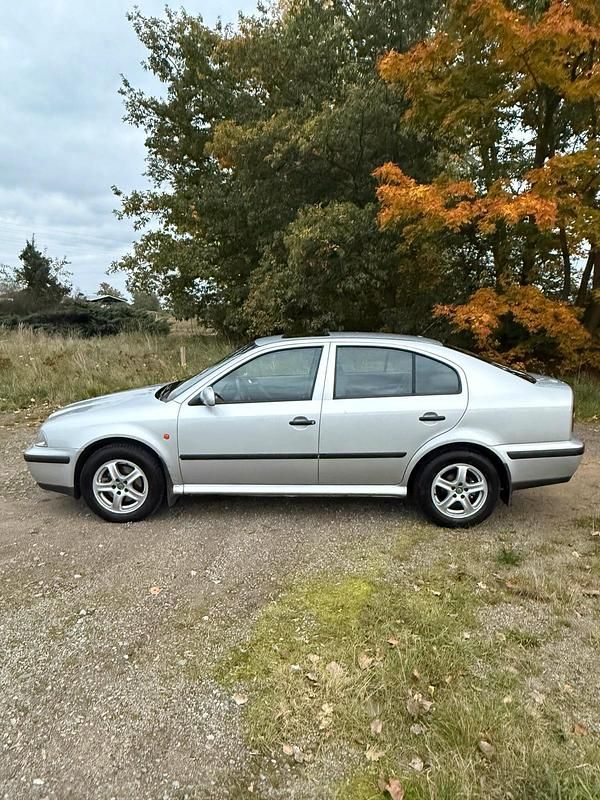 Gebraucht Skoda Octavia 116 PS (85 kW) 2001 Silber Limousine