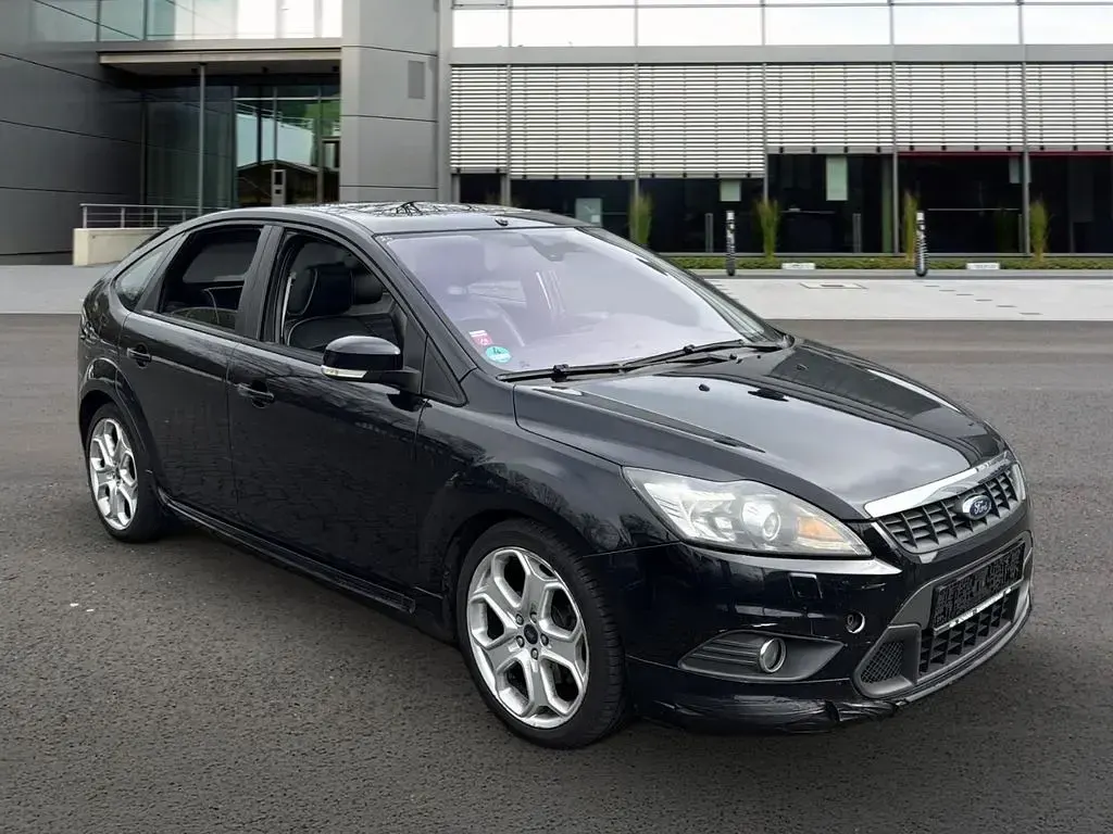 Gebraucht Ford Focus Individual 136 PS (100 kW) 2009 Schwarz Limousine
