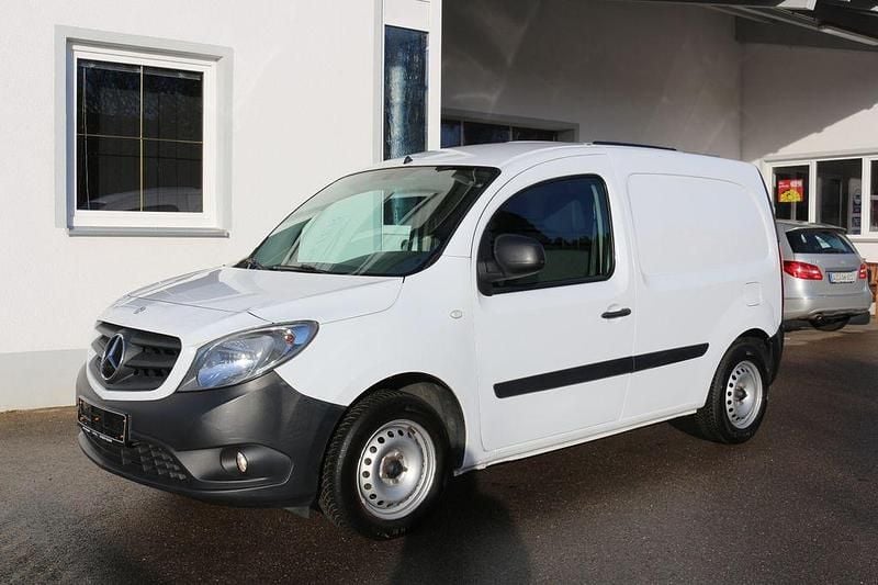 Weiß Gebraucht 2015 Mercedes Citan 108 Limousine | 9.350 € (Fairer Preis) - Bild 1/4
