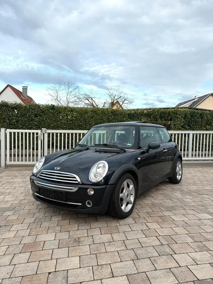 Gebraucht Mini Cooper 90 PS (66 kW) 2005 Schwarz Kleinwagen