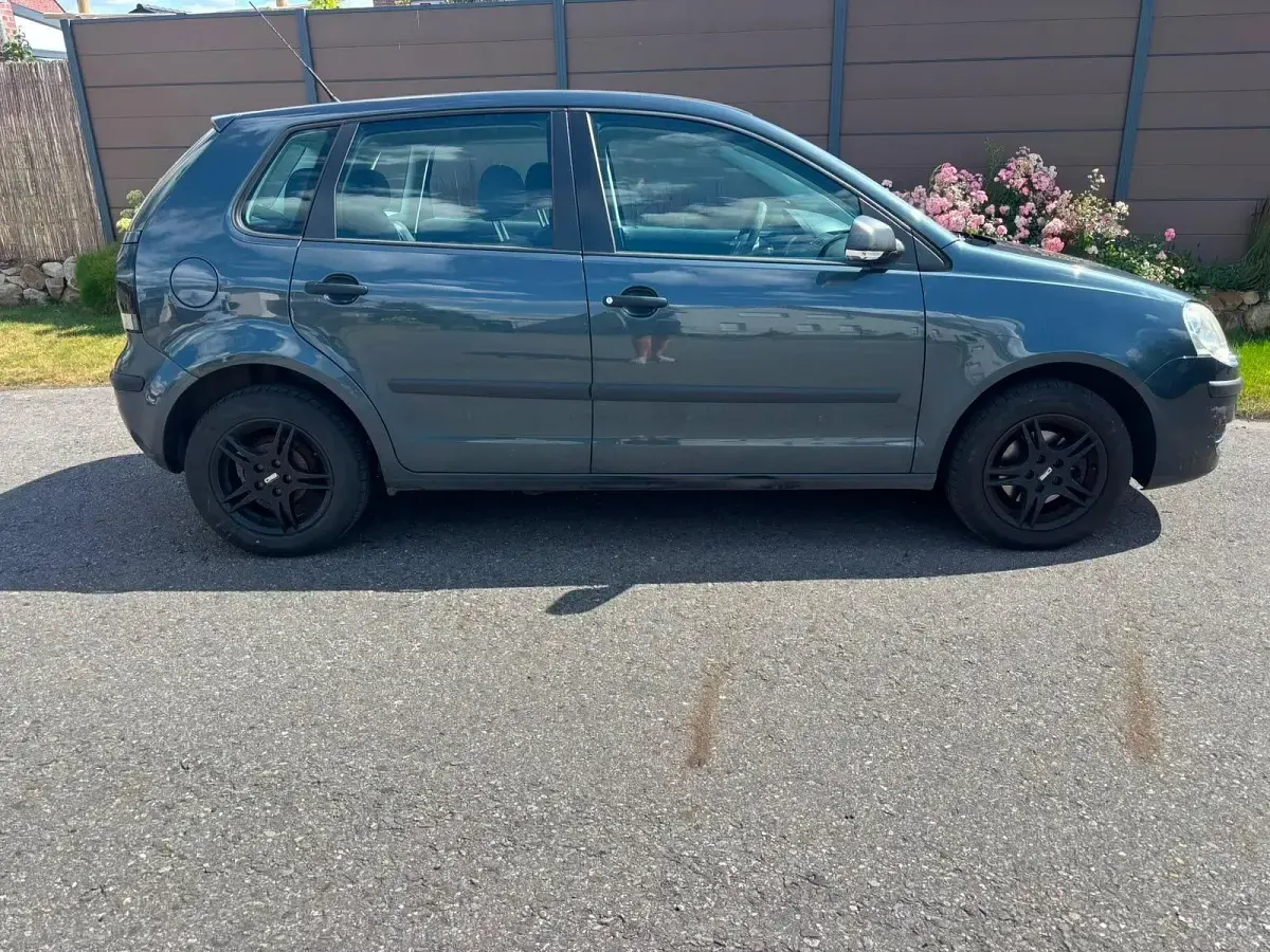 Gebraucht VW Polo Trendline 60 PS (44 kW) 2008 Grau Kleinwagen