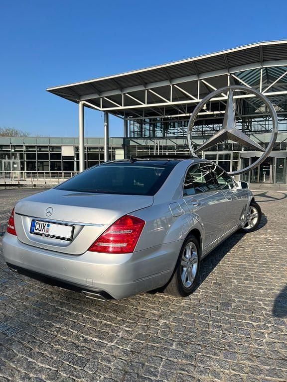 Silber Gebraucht 2013 Mercedes S350 Limousine | 19.900 € (Superpreis) - Bild 1/4