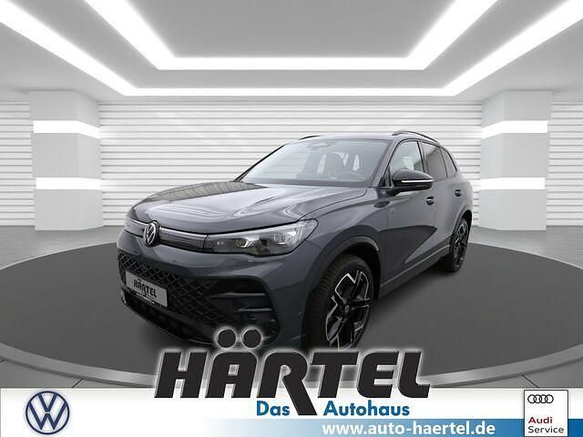Delfingrau (grau) Gebraucht 2024 VW Tiguan Style SUV | 55.800 € - Bild 1/2