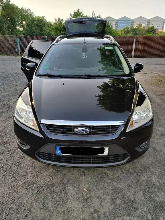 Używany Ford Focus 109 KM (80 kW) 2010 Czarny Sedan/Limuzyna
