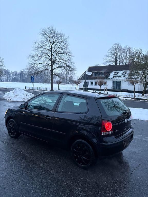 Gebraucht VW Polo Basis 54 PS (39 kW) 2005 Schwarz Kleinwagen