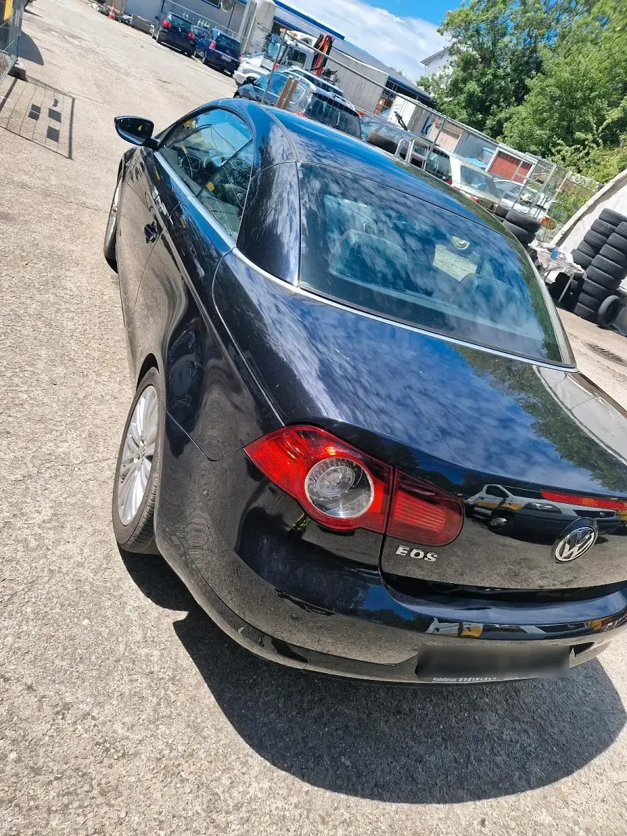 Gebraucht VW Eos 122 PS (89 kW) 2009 Schwarz Cabrio