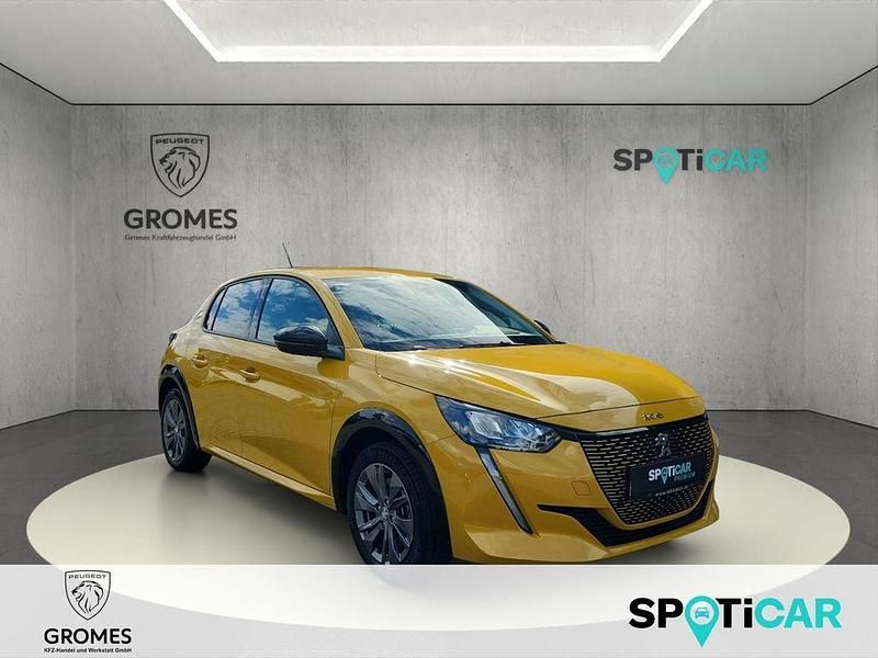 Gelb Gebraucht 2023 Peugeot e-208 Allure Kleinwagen | 18.990 € (Guter Preis) - Bild 1/4