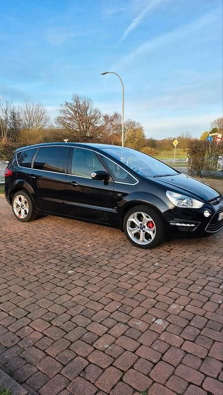 Gebraucht Ford S-MAX S 140 PS (102 kW) 2014 Schwarz Van / Kleinbus