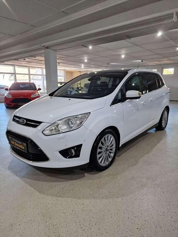 Weiß Gebraucht 2012 Ford Grand C-Max Titanium Van / Kleinbus | 6.685 € (Fairer Preis) - Bild 1/3