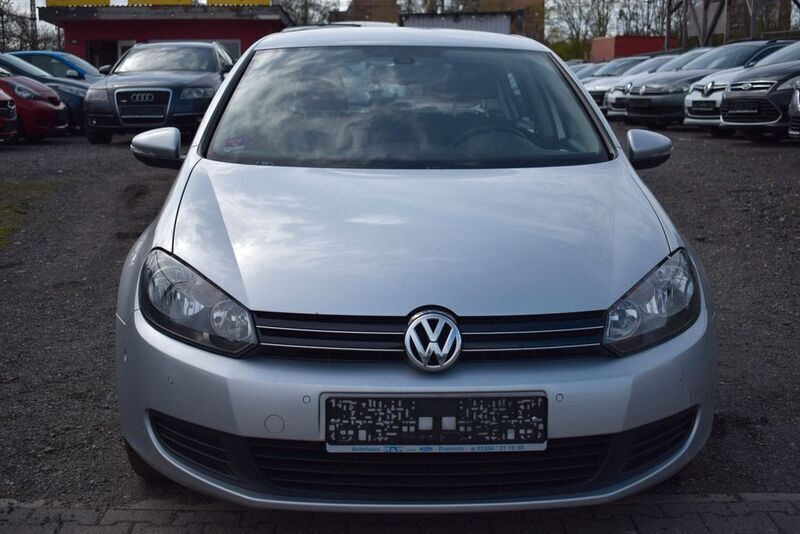 Silber Gebraucht 2009 VW Golf VI Comfortline Limousine | 6.499 € (Etwas zu teuer) - Bild 1/4