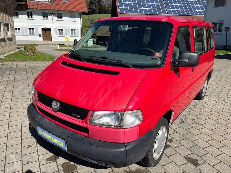Second-hand VW T4 151 CP (111 kW) 2001 Roșu Van