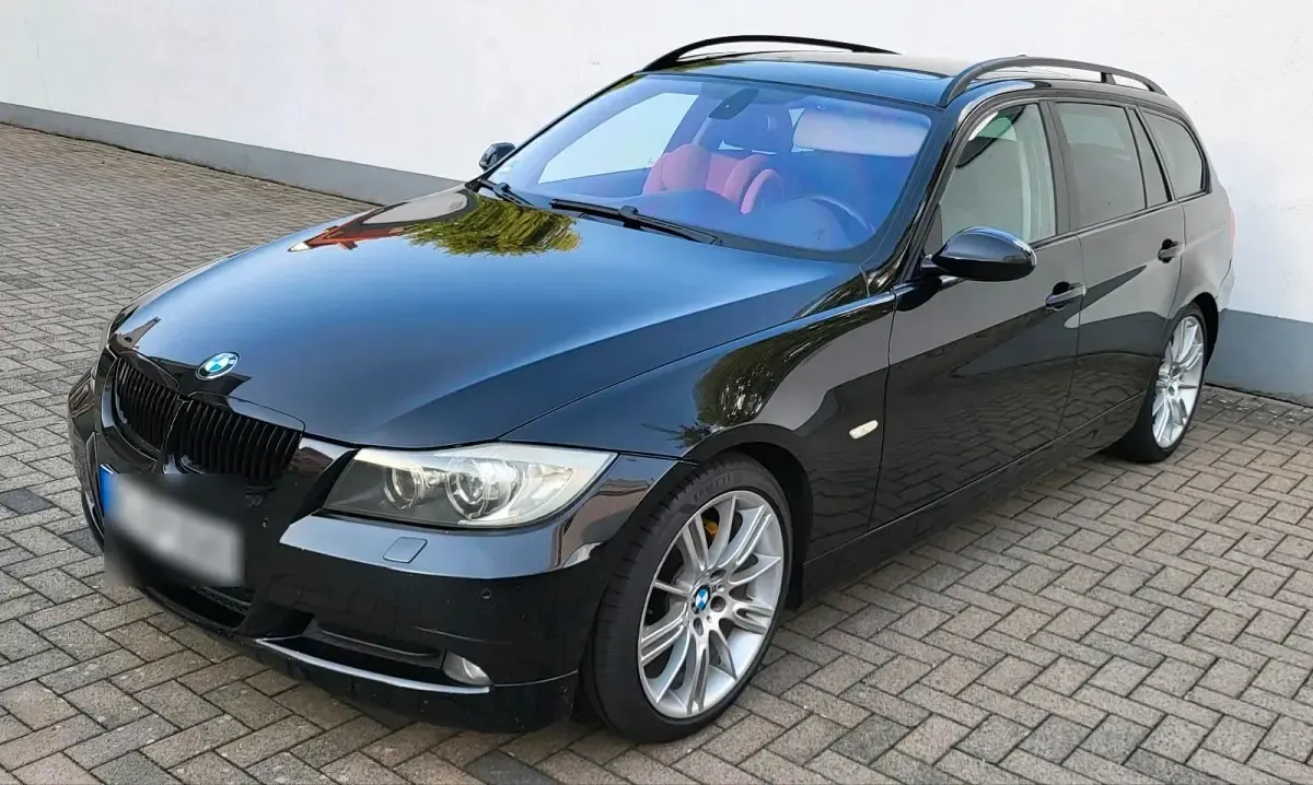 Gebraucht BMW 320 177 PS (130 kW) 2007 Schwarz Kombi