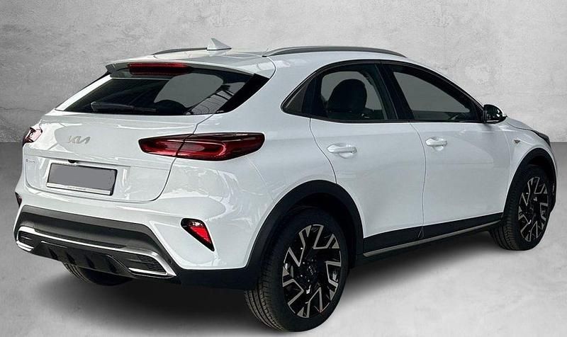 Neu Kia XCeed Vision 150 PS (110 kW) 2025 Weiß SUV