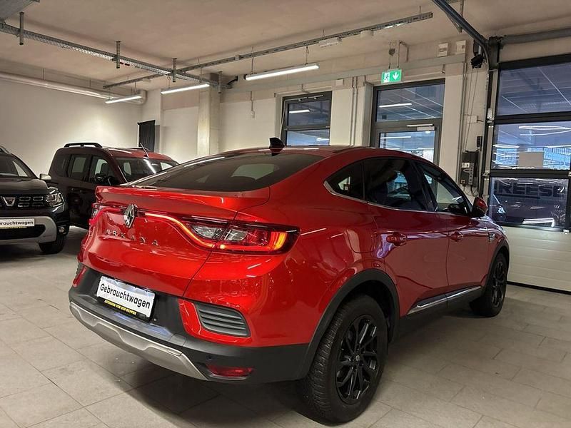 Gebraucht Renault Arkana Techno 140 PS (102 kW) 2023 Rot SUV