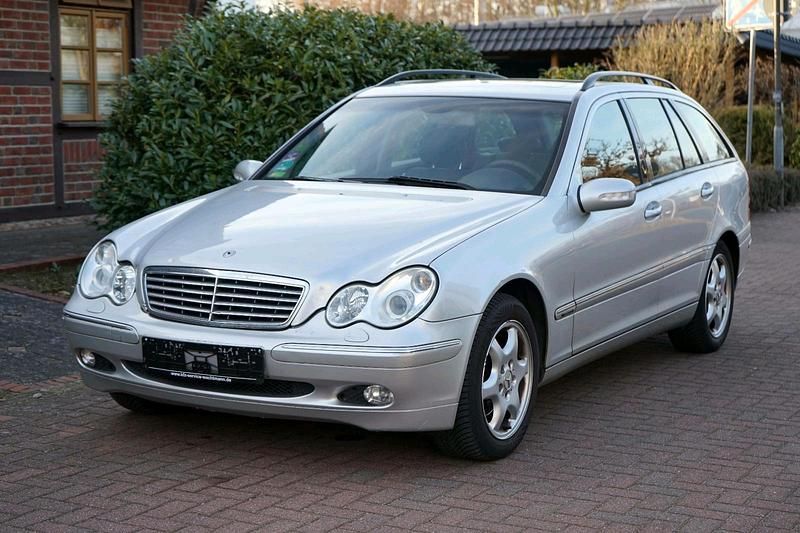 Silber Gebraucht 2003 Mercedes C200 Elegance Kombi | 1.650 € (Superpreis) - Bild 1/4