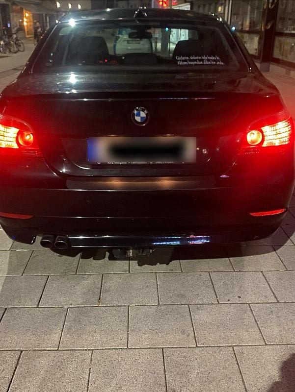 Gebraucht BMW 525 218 PS (160 kW) 2005 Schwarz Limousine