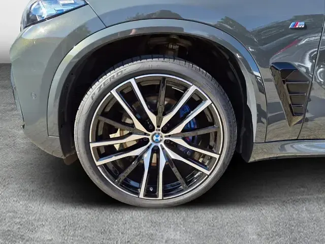 Gebraucht BMW X5 M Sport 340 PS (250 kW) 2024 Grau SUV