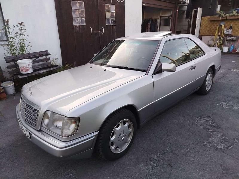 Gebraucht 1992 Mercedes 230 Coupé | 13.000 € - Bild 1/4